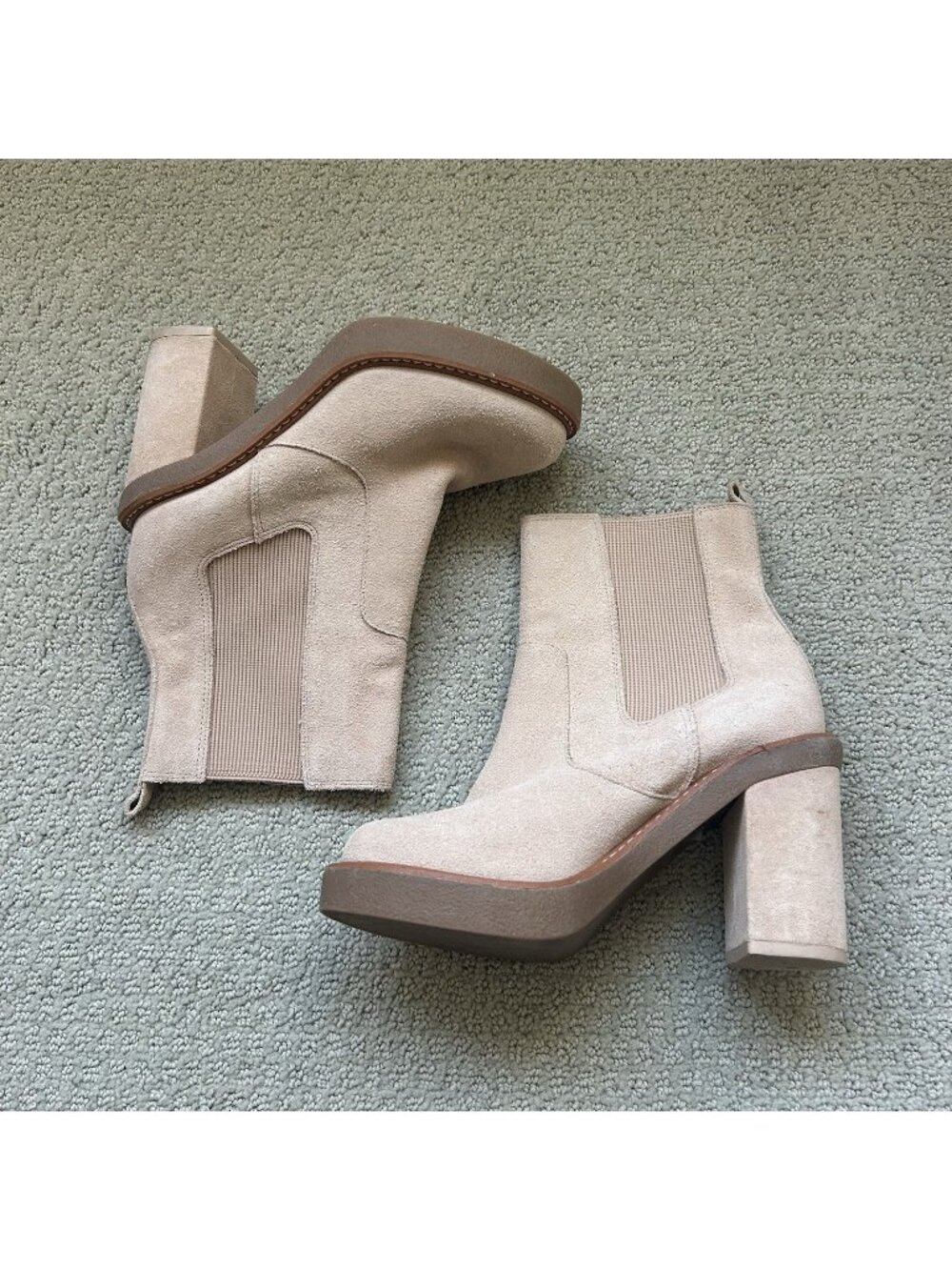 Arezzo Brazil Designer Women’s Boots Ankle Suede Tan Beige Heels Size 5